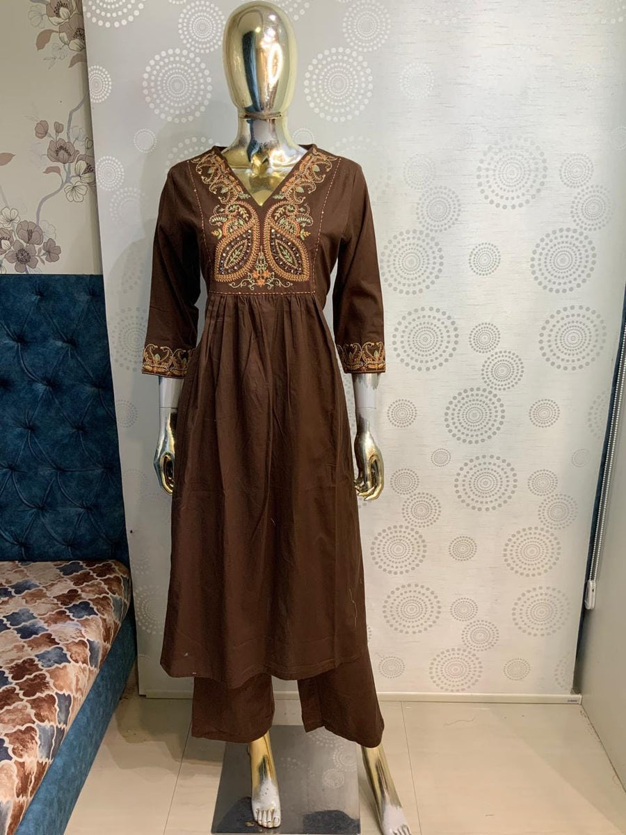 Women Paisley Embroidered Yoke Gathered Kurta with Pant Set