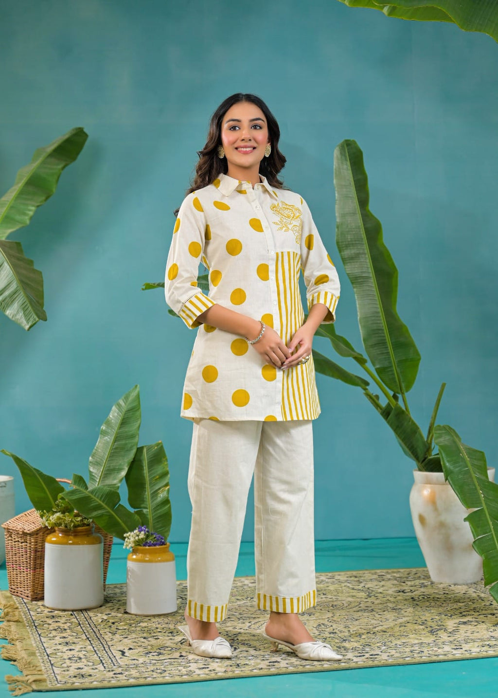Elegant Polka Printed Kurta Set