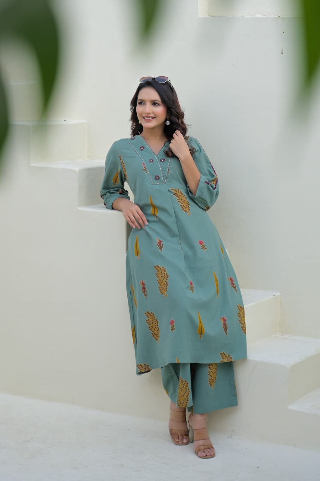 Women Ethnic Motif Printed V-Neck A-Line Kurta with Pant Set