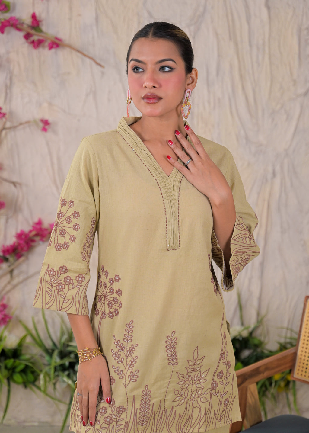 Floral Embroidered V-Neck Kurta Pant Set