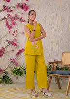 Floral Embroidered Sleeveless Kurta Pant Set