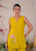 Floral Embroidered Sleeveless Kurta Pant Set