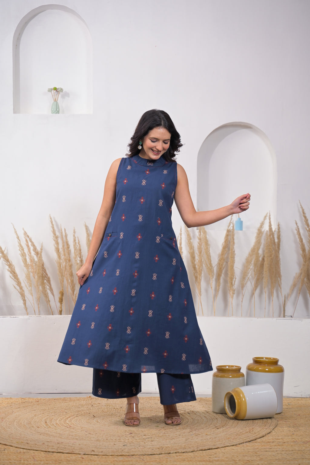 High-Neck Sleeveless Motif Cotton 2-Piece Kurta Set