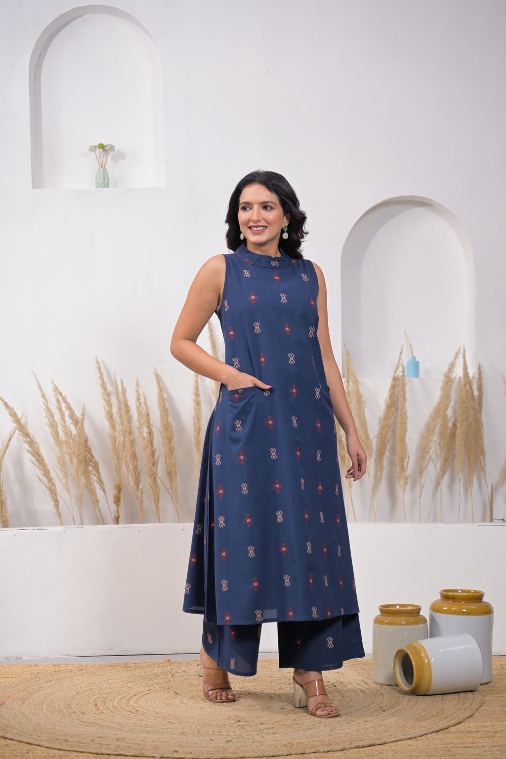 High-Neck Sleeveless Motif Cotton 2-Piece Kurta Set