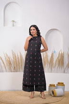 High-Neck Sleeveless Motif Cotton 2-Piece Kurta Set