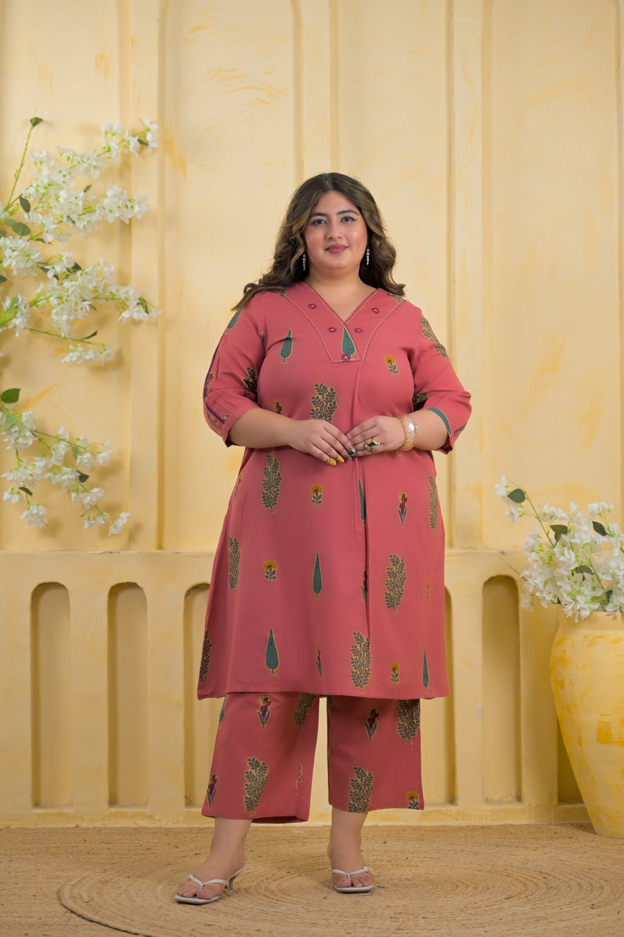 Women Ethnic Motif Printed V-Neck A-Line Kurta with Pant - 2 Piece Set