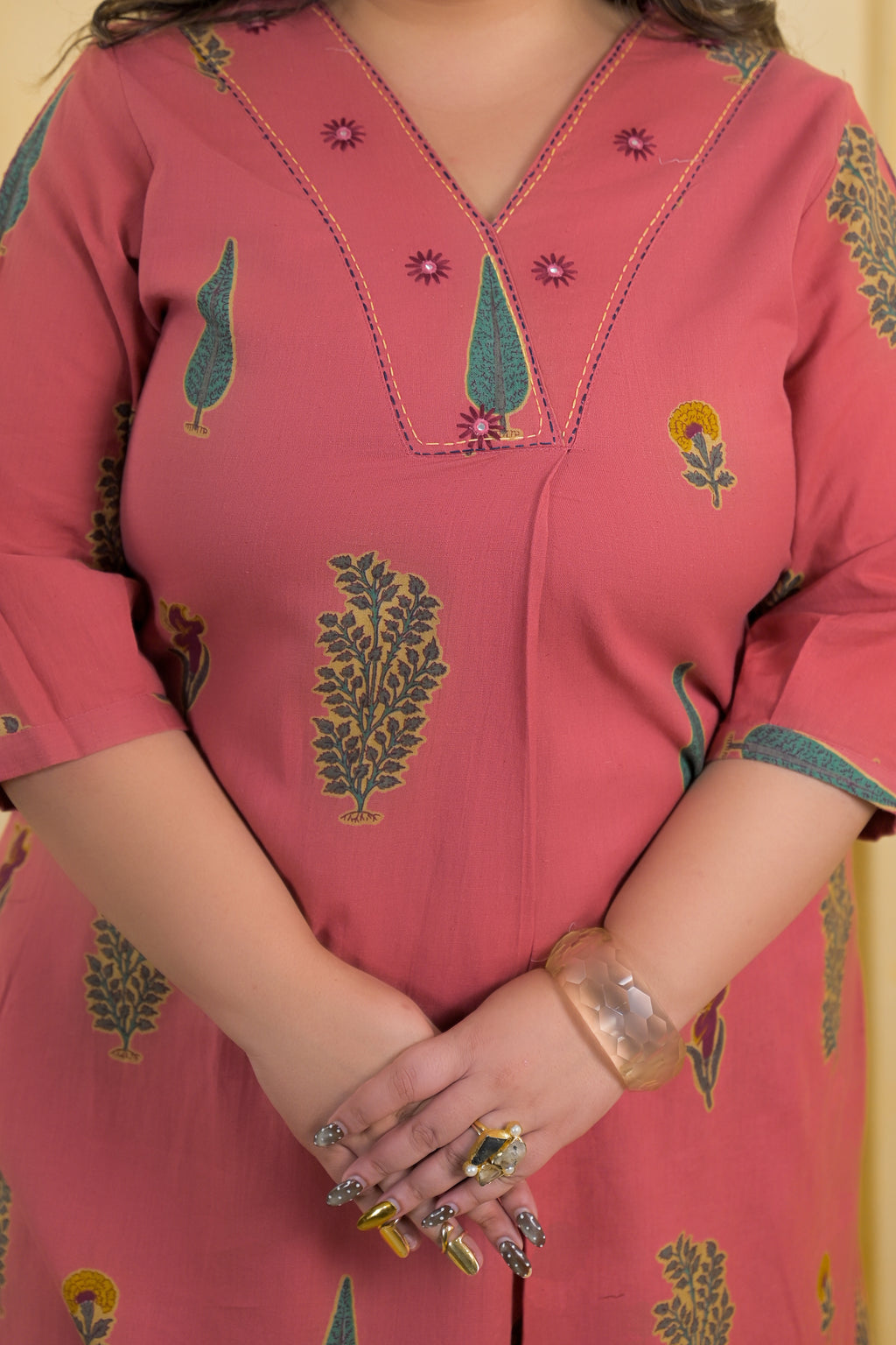 Women Ethnic Motif Printed V-Neck A-Line Kurta with Pant - 2 Piece Set
