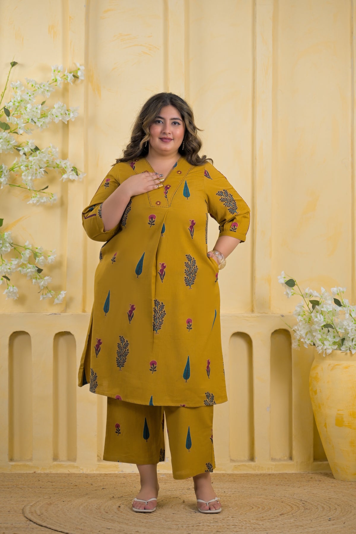 Women Ethnic Motif Printed V-Neck A-Line Kurta with Pant - 2 Piece Set