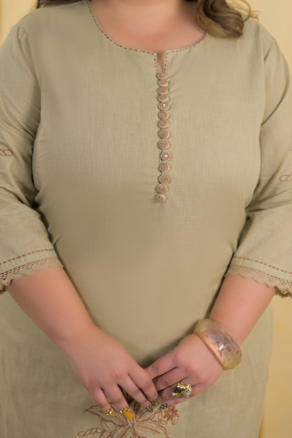Women Floral Embroidered Straight Kurta with Pant - 2 Piece Set