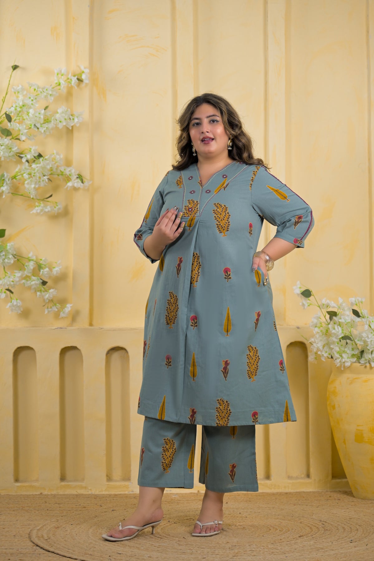 Women Ethnic Motif Printed V-Neck A-Line Kurta with Pant - 2 Piece Set