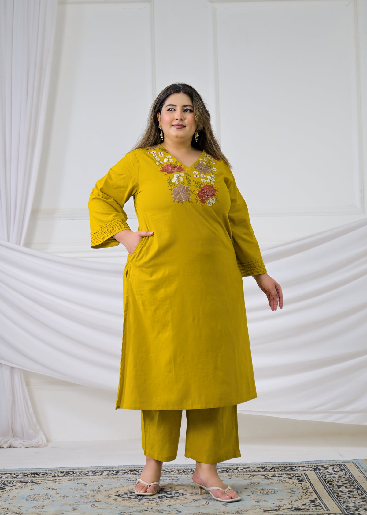 Women Floral Embroidered Yoke V-Neck Straight Kurta with Pant - 2 Piece Set