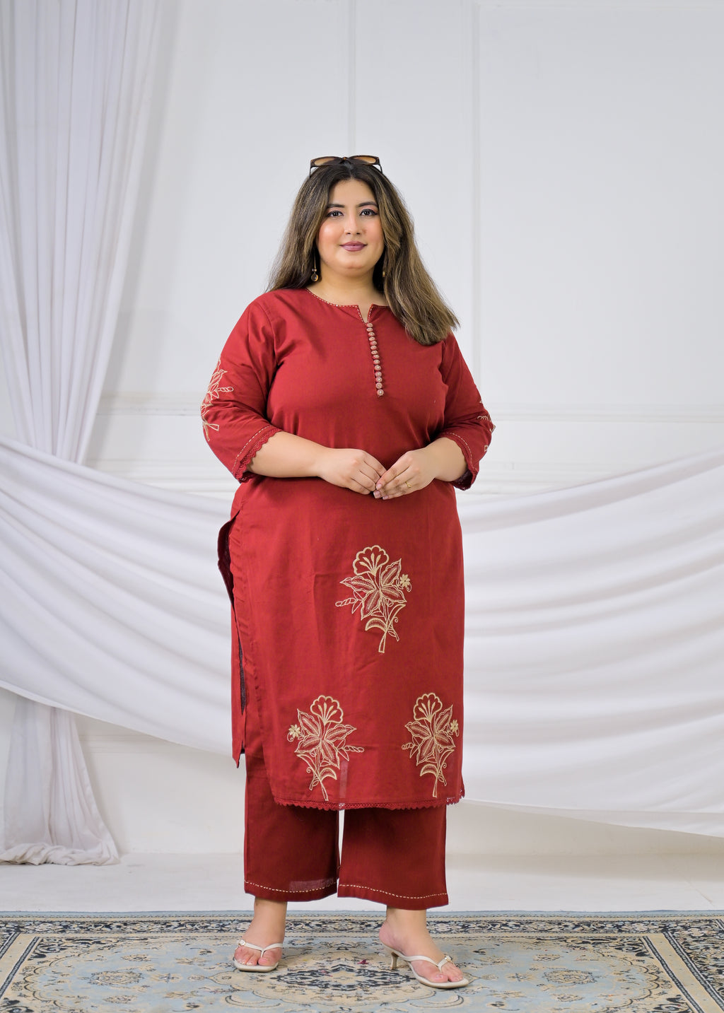 Women Floral Embroidered Straight Kurta with Pant - 2 Piece Set