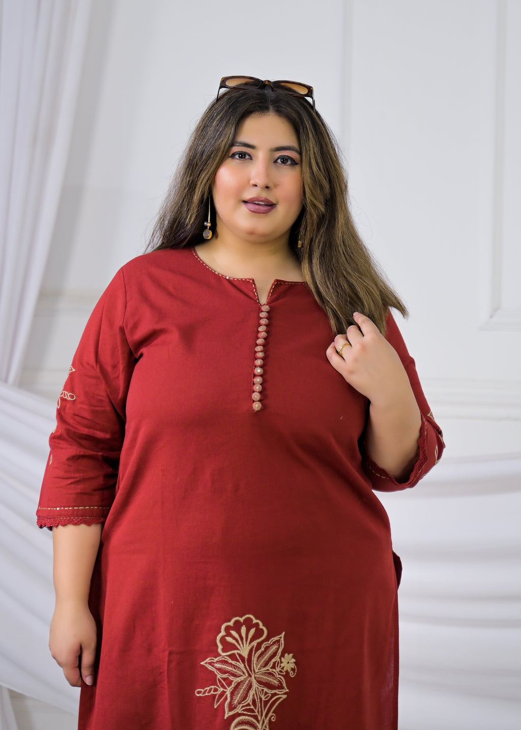 Women Floral Embroidered Straight Kurta with Pant - 2 Piece Set