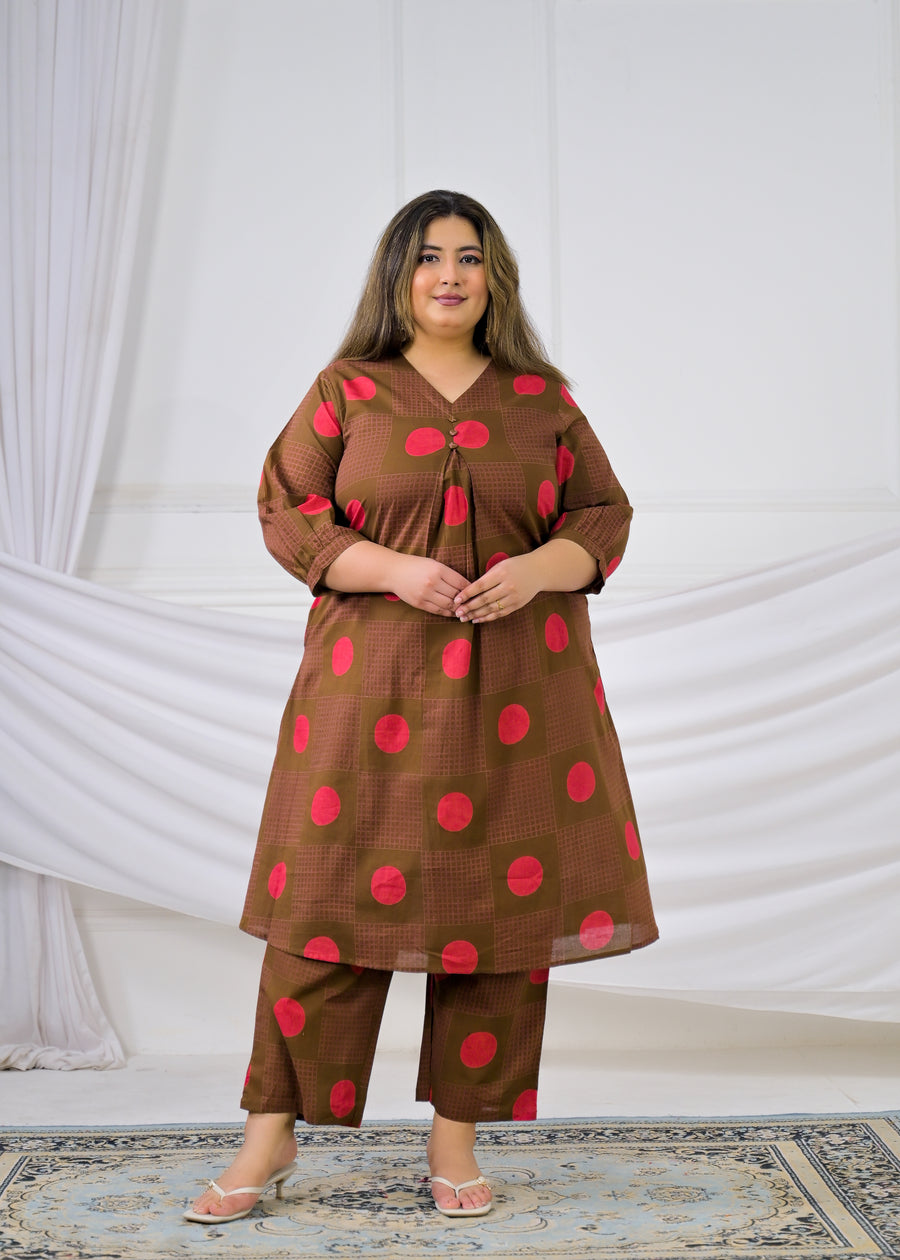 Women Polka Dot Printed Pleated V-Neck A-Line Kurta with Pant