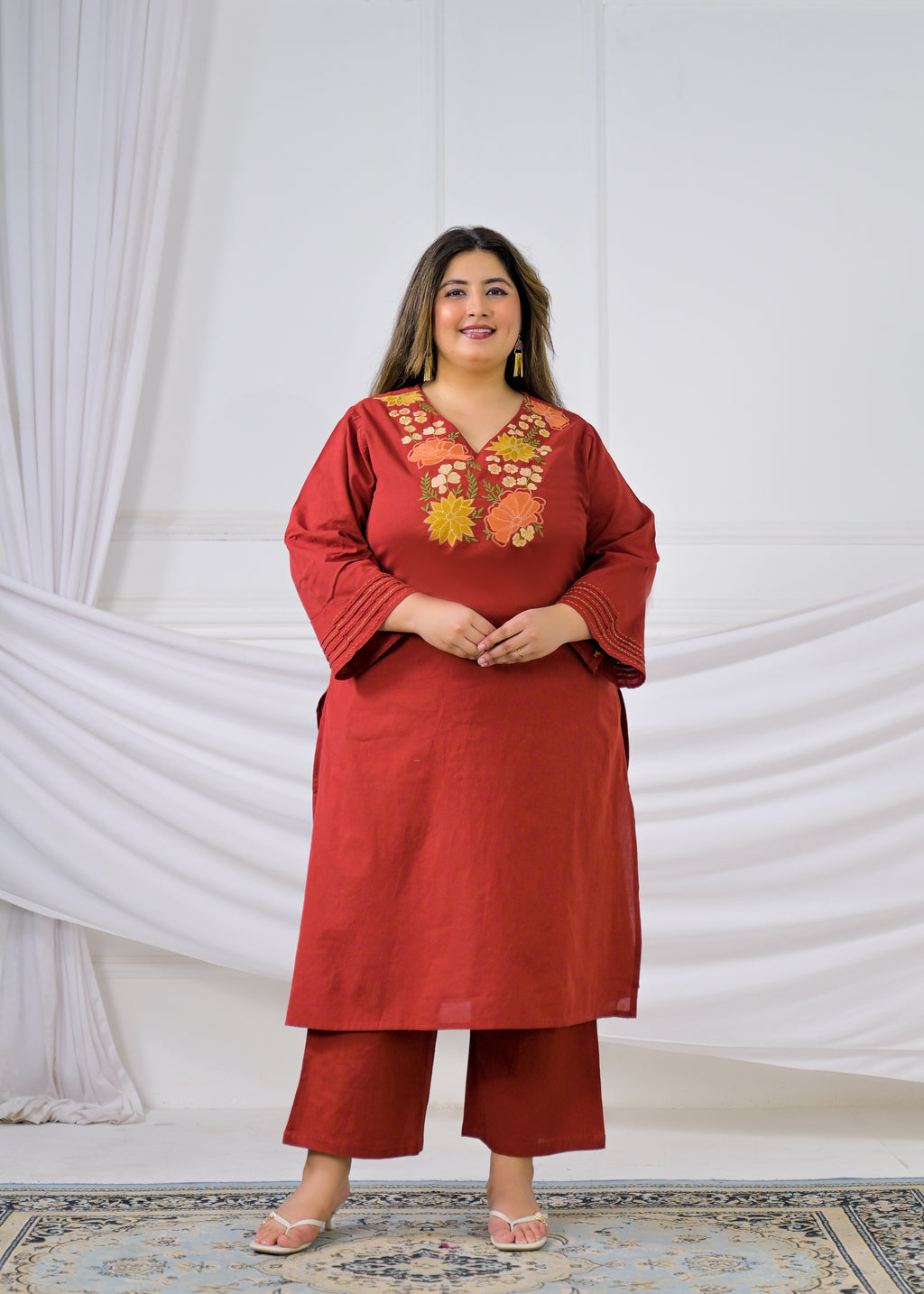 Women Floral Embroidered Yoke V-Neck Straight Kurta with Pant - 2 Piece Set