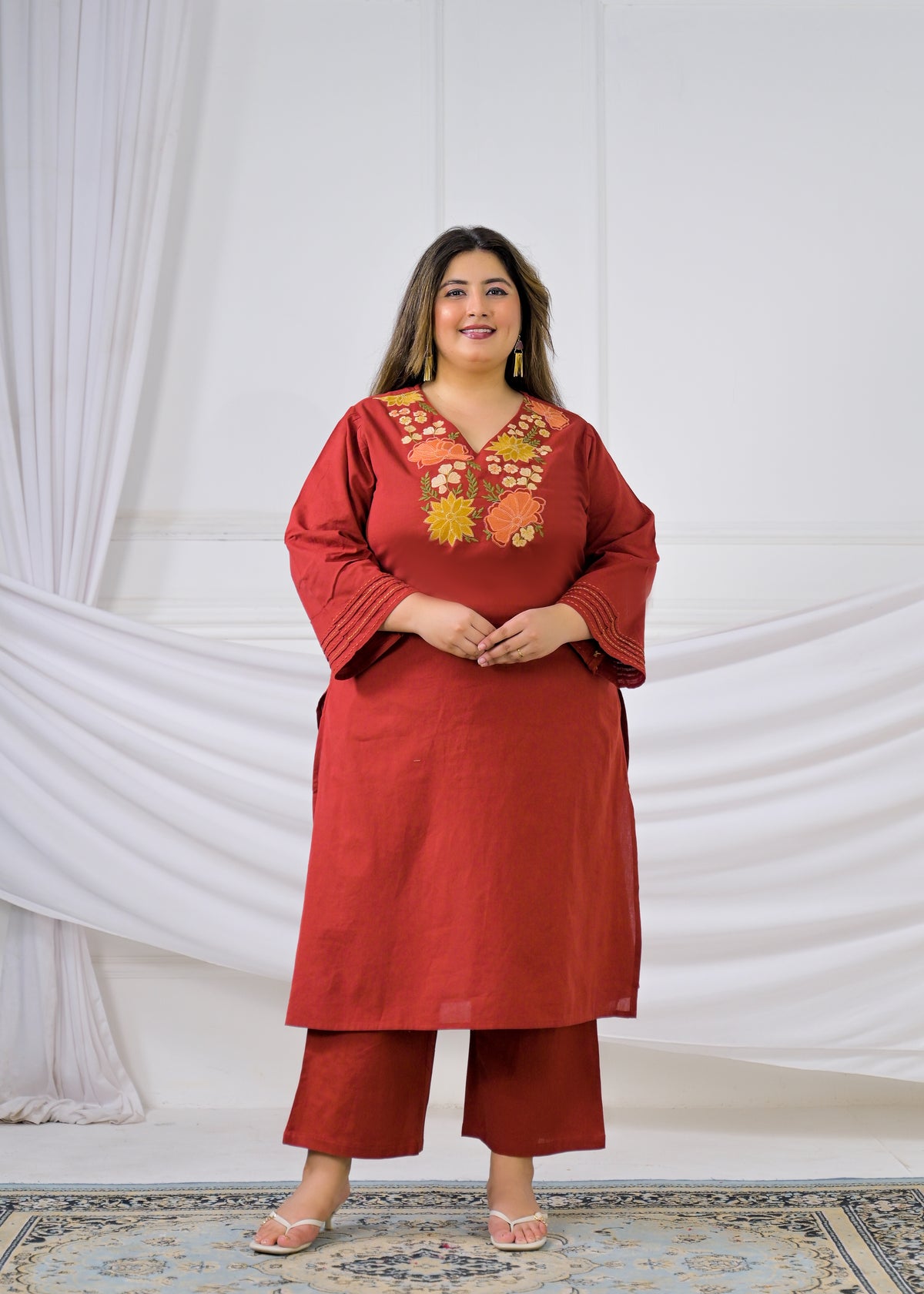 Women Floral Embroidered Yoke V-Neck Straight Kurta with Pant - 2 Piece Set