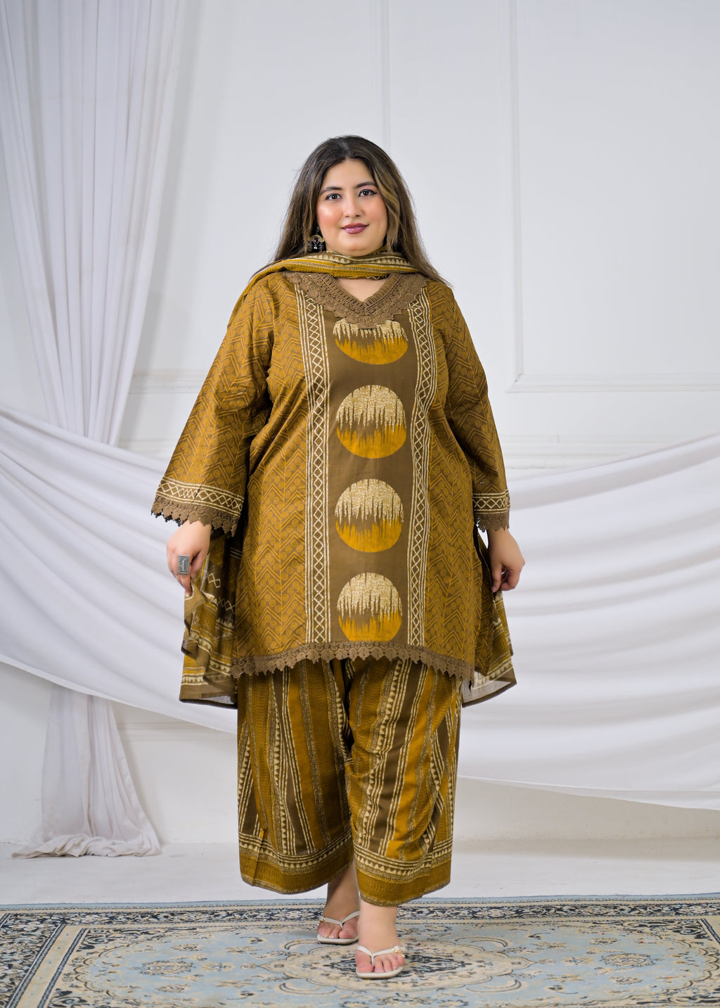Women Geometric Circle Printed Lace Work Kurta with Salwar Pant & Dupatta - 3 Piece Suit Set