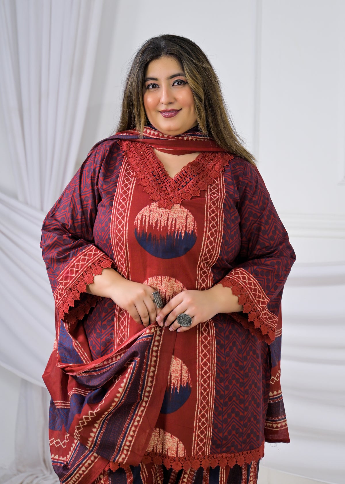 Women Geometric Circle Printed Lace Work Kurta with Salwar Pant & Dupatta - 3 Piece Suit Set