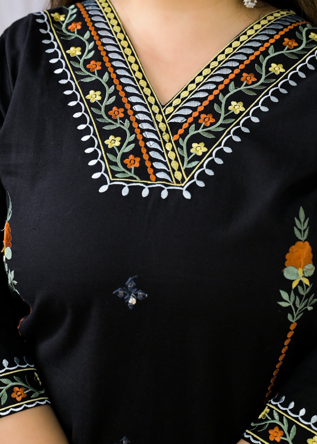 Women Black Ethnic Motif Embroidered Side-Slit Kurti Set with Tasseled Border Dupatta