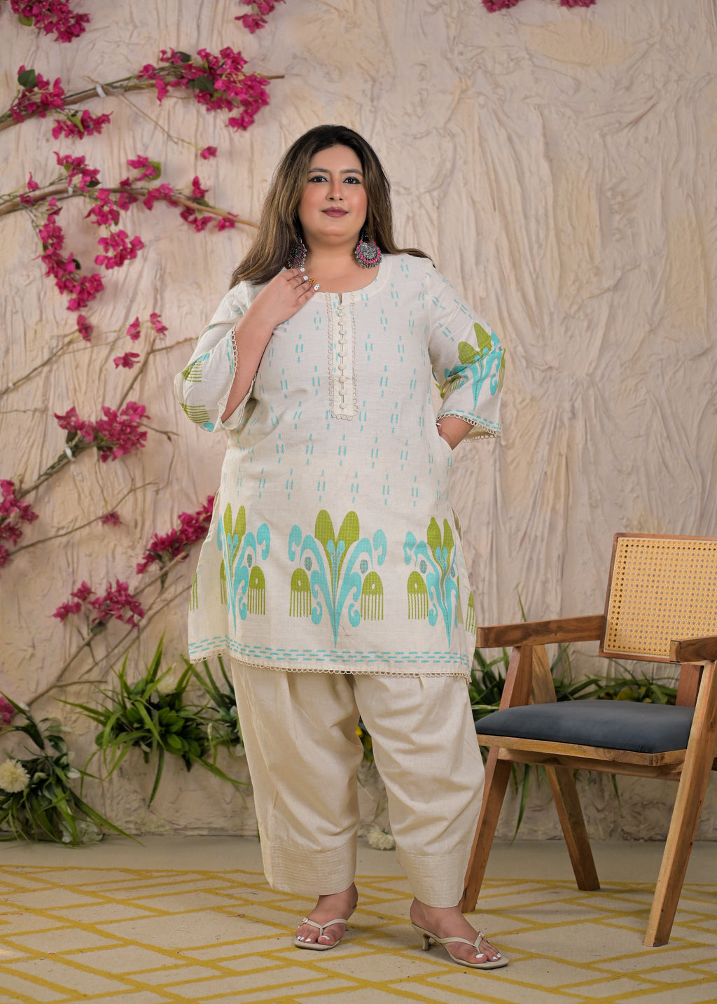 Women Ikat Motif 2 Piece Kurta Set