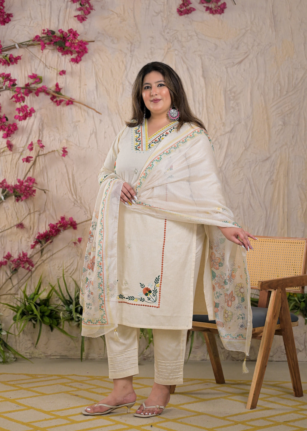 Women Floral Embroidered 3 Piece Kurta Pant Set with Dupatta