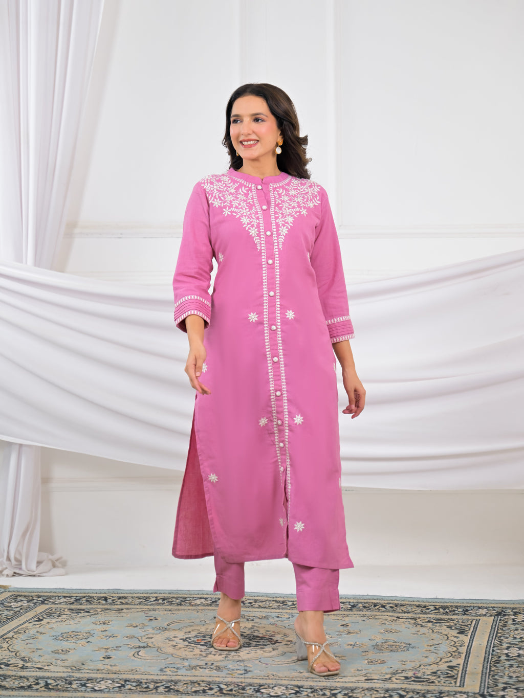 Women Chikankari Embroidered Kurta Pant Set