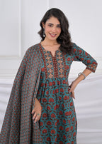 Women Yoke Embroidered 3-Piece Kurta Pant Set
