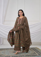 Women Yoke Embroidered 3-Piece Kurta Pant Set