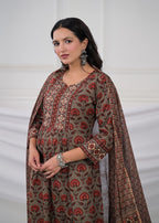 Women Yoke Embroidered 3-Piece Kurta Pant Set