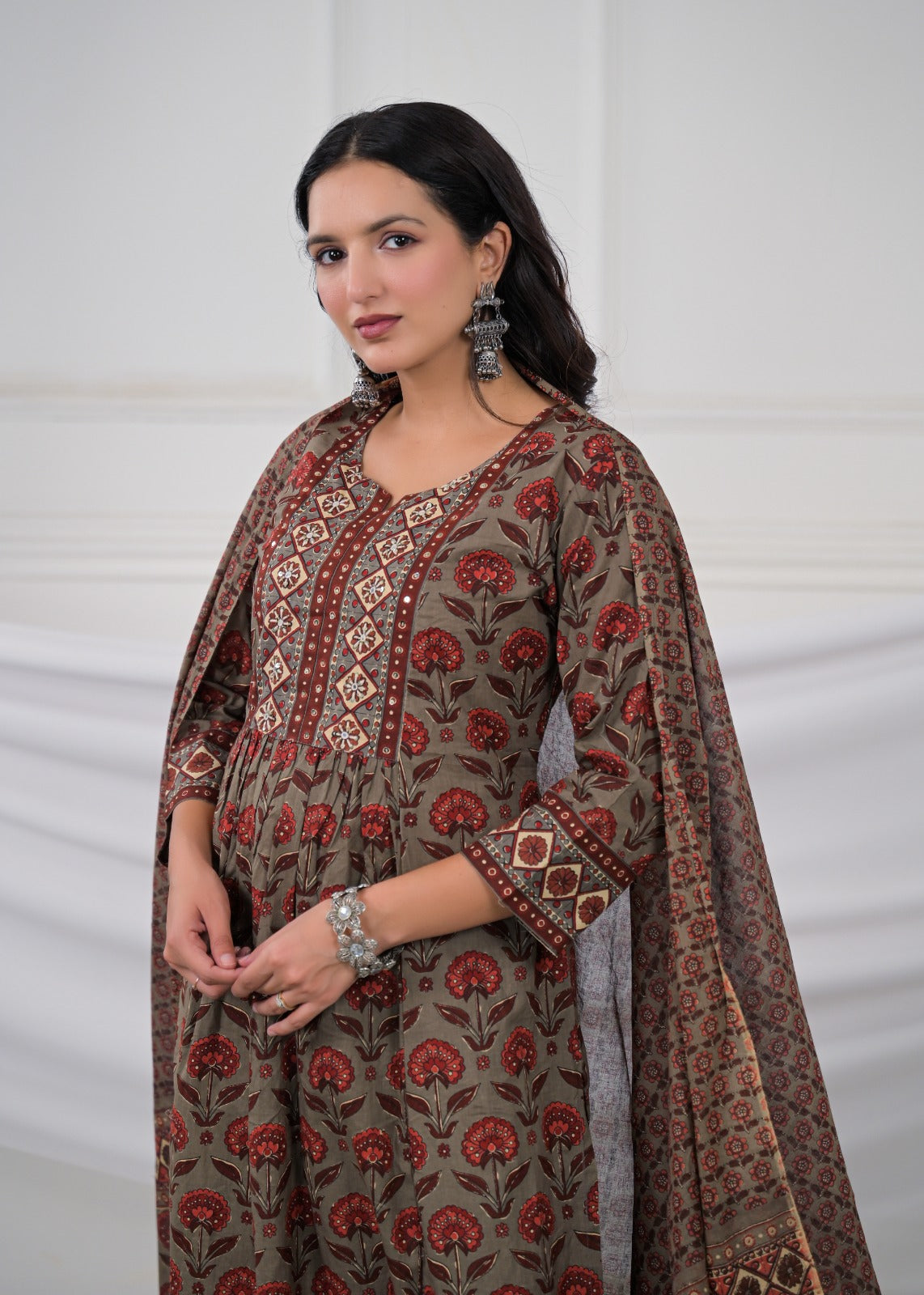 Women Yoke Embroidered 3-Piece Kurta Pant Set
