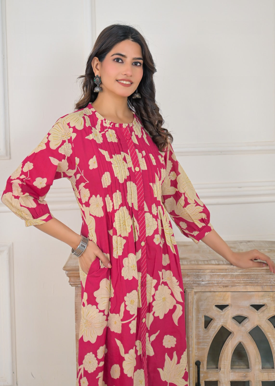 Women Floral Print Pleated Kurta Pant Set
