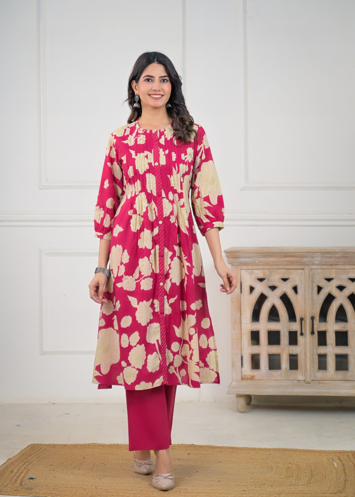 Women Floral Print Pleated Kurta Pant Set