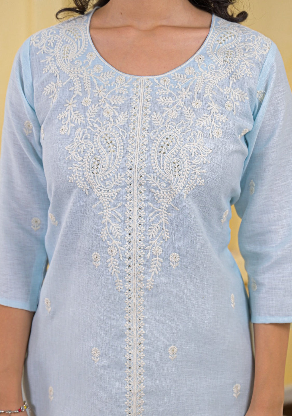 Women Chikankari Embroidered Ethnic Tunic Top
