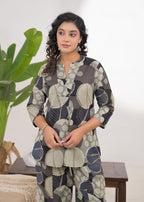 Women Abstract Leaf Print 2-Piece Co-Ord Set