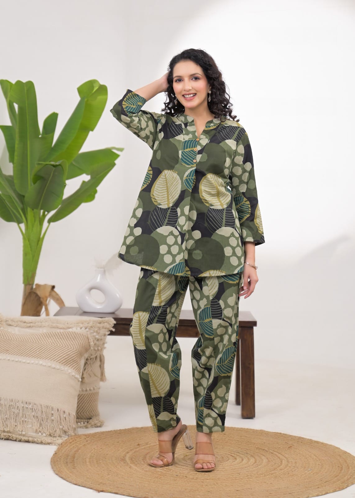 Women Abstract Leaf Print 2-Piece Co-Ord Set