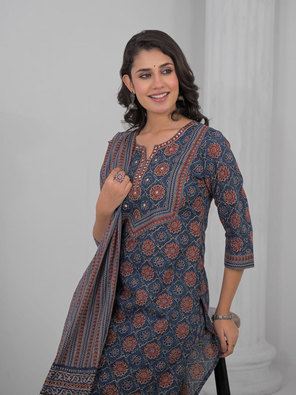 Traditional Ethnic Jaal & Floral Boota Print 3 Piece Kurta Set