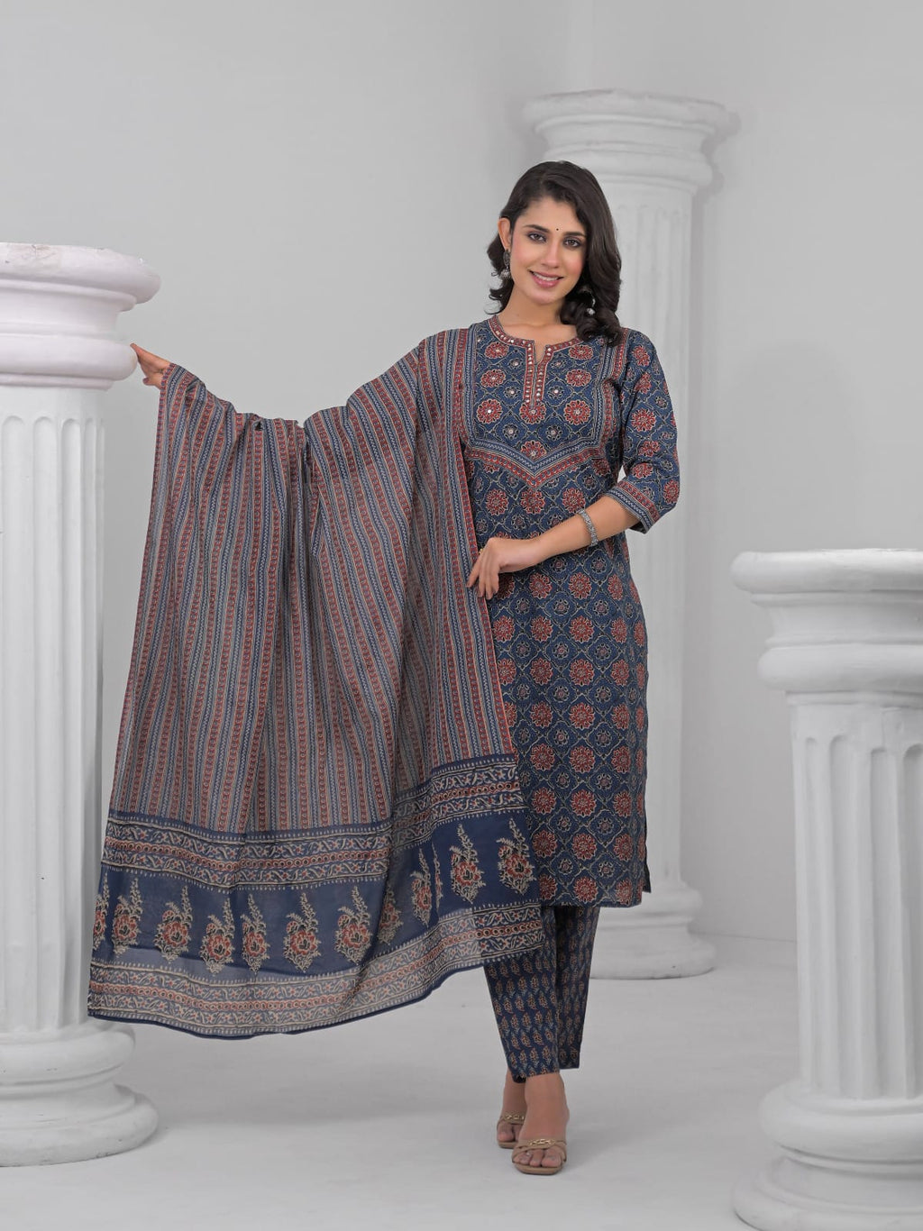 Traditional Ethnic Jaal & Floral Boota Print 3 Piece Kurta Set