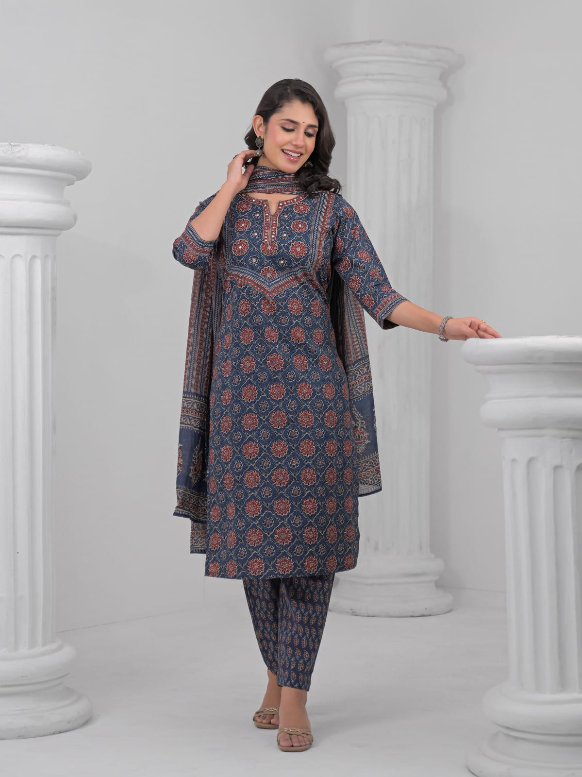 Traditional Ethnic Jaal & Floral Boota Print 3 Piece Kurta Set