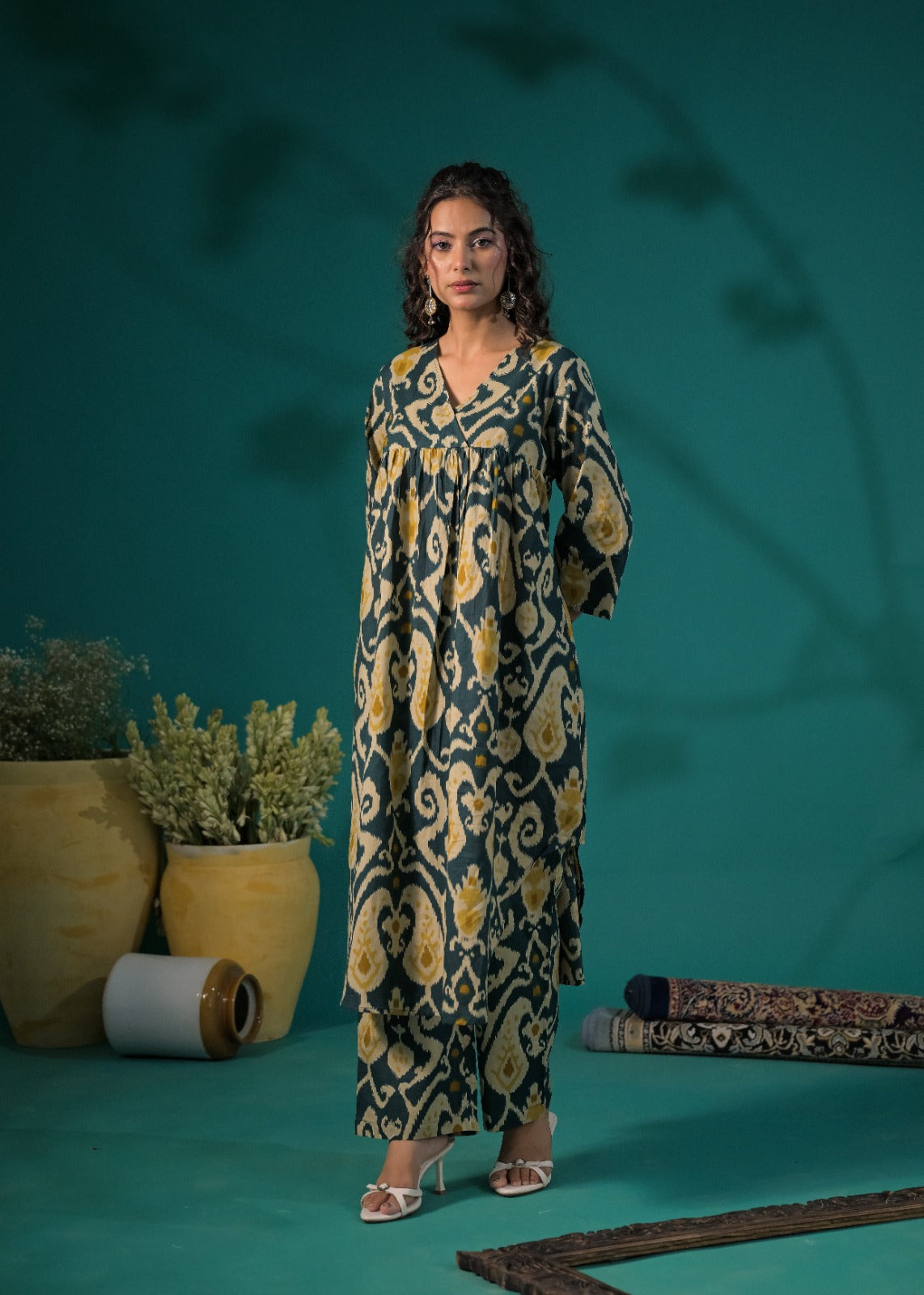 Ikat Print V-Neck Kurta Pant Set