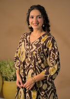 Ikat Print V-Neck Kurta Pant Set