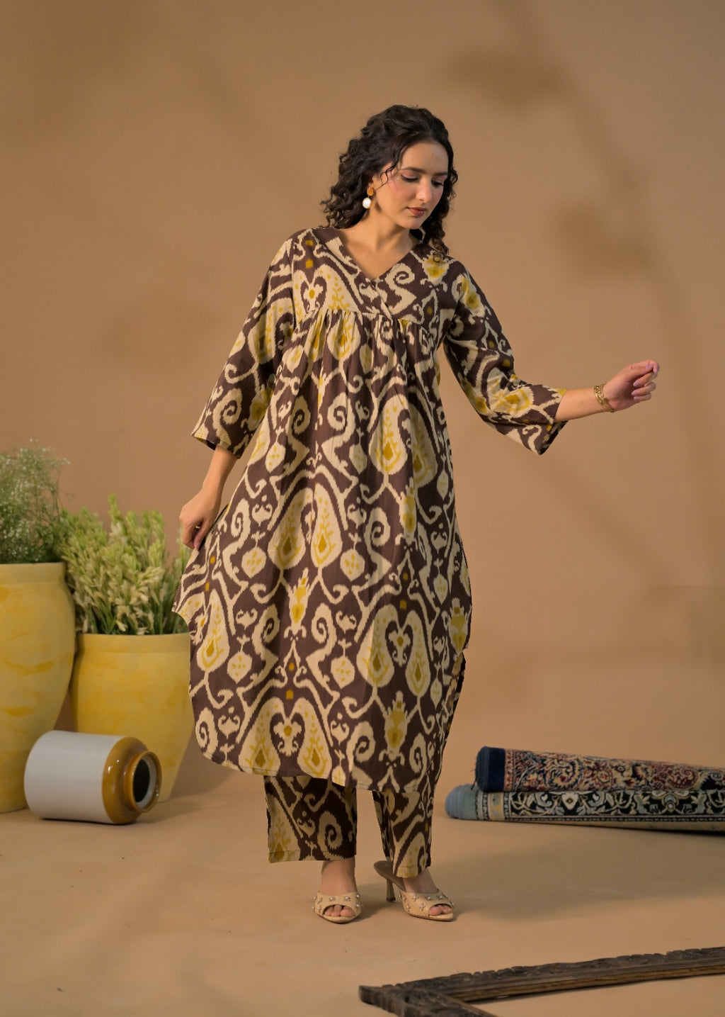 Ikat Print V-Neck Kurta Pant Set