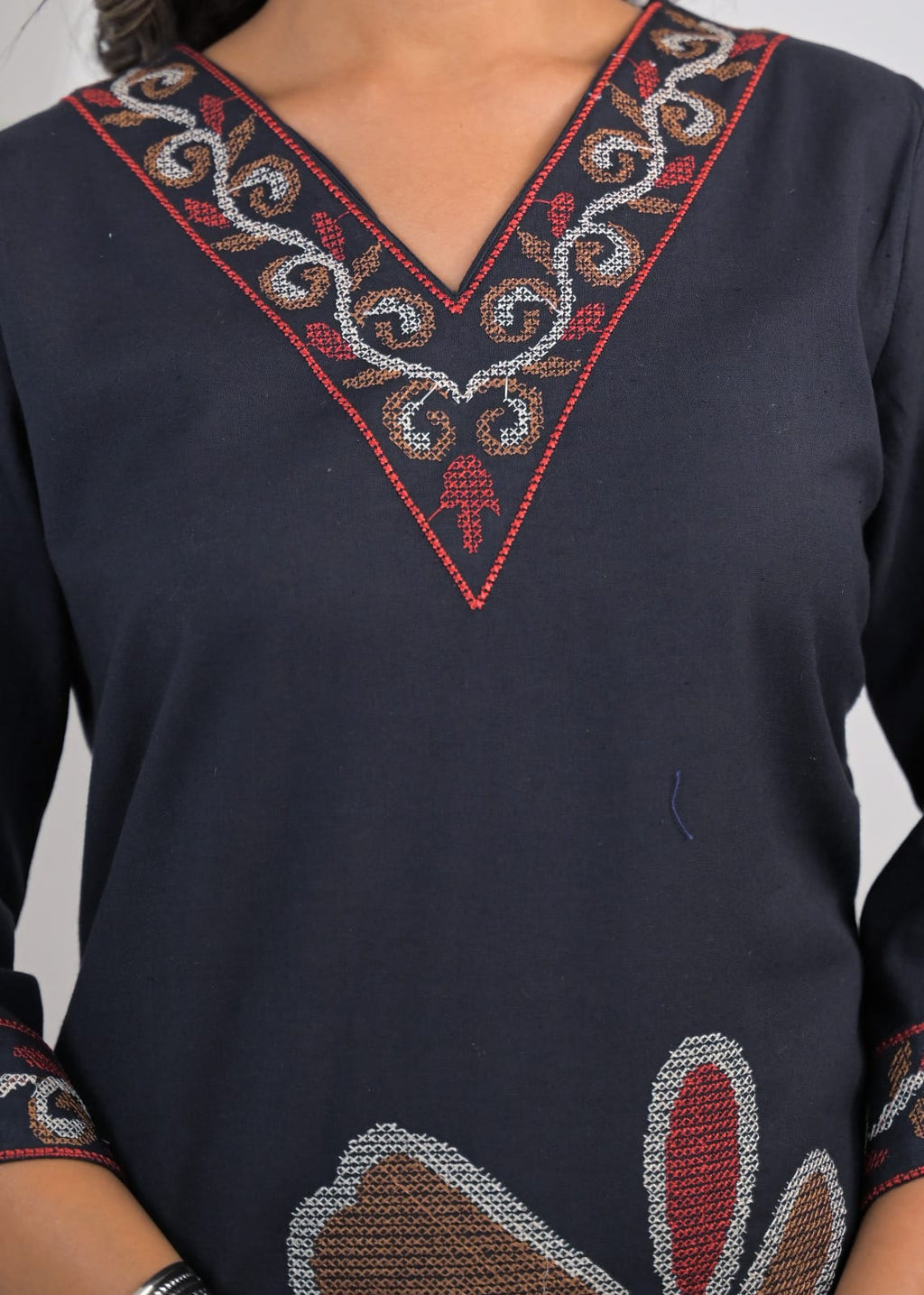 Embroidered V-Neck Straight Kurta Pant Set