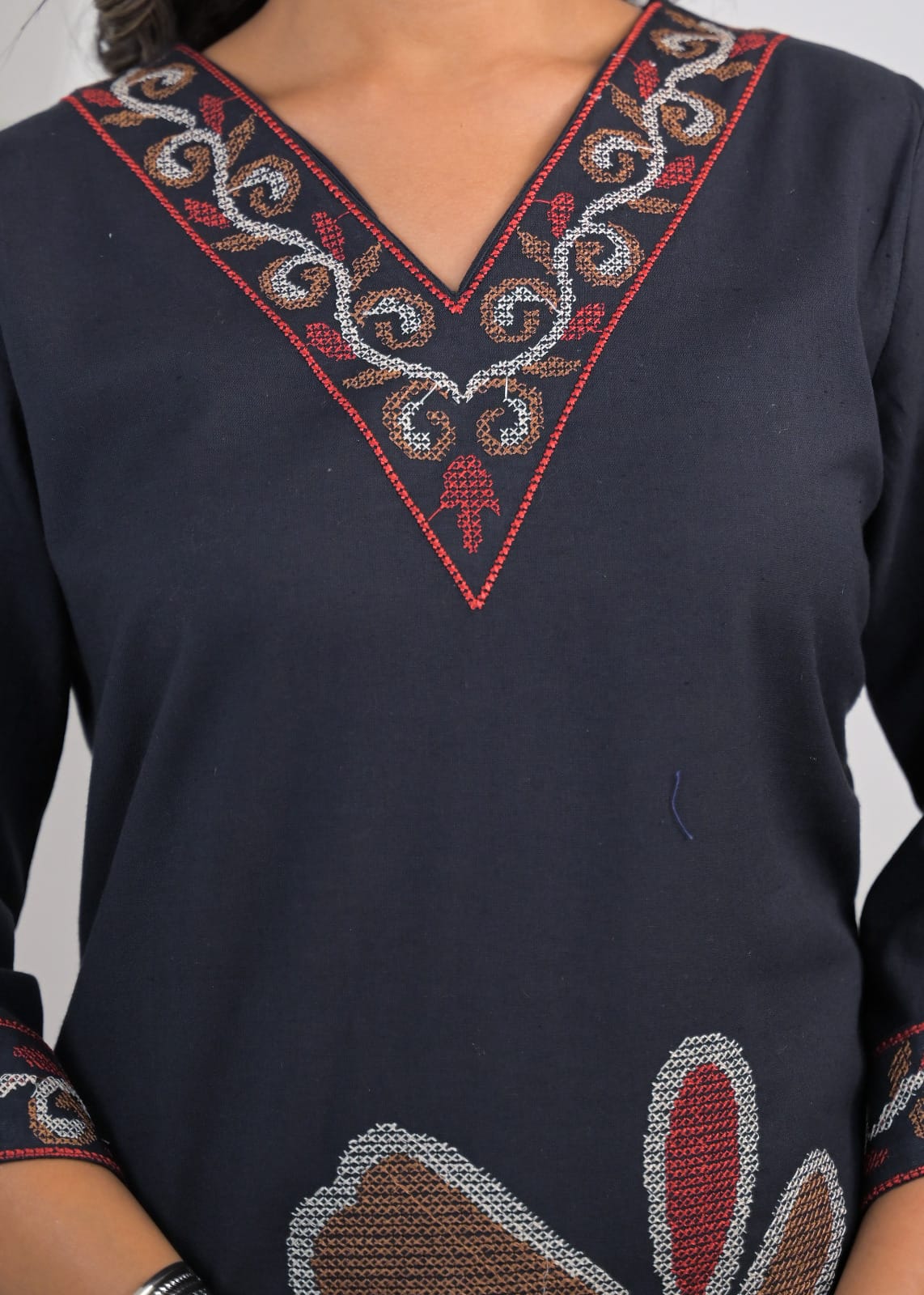 Embroidered V-Neck Straight Kurta Pant Set
