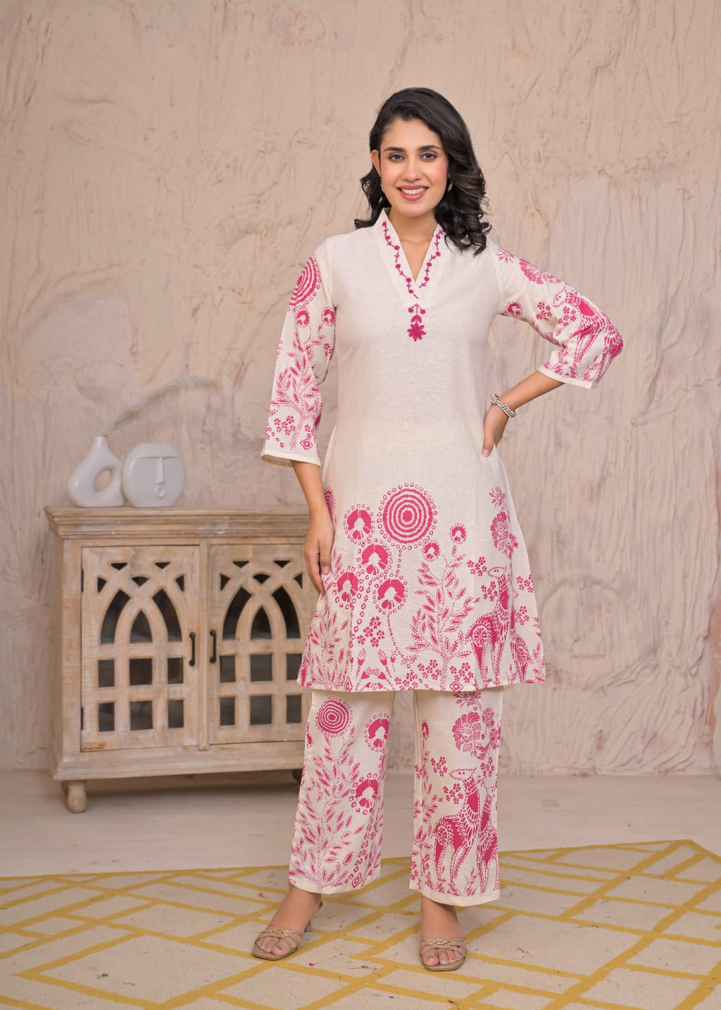Printed Straight Kurta Pant Set