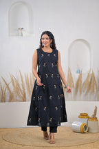 Embroidered Straight Kurta Pant Set with Dupatta