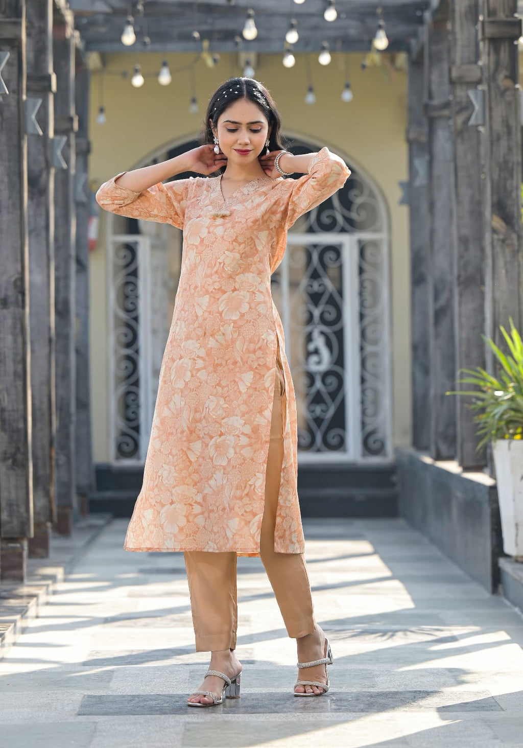 Floral Printed Straight Kurta Pant Set