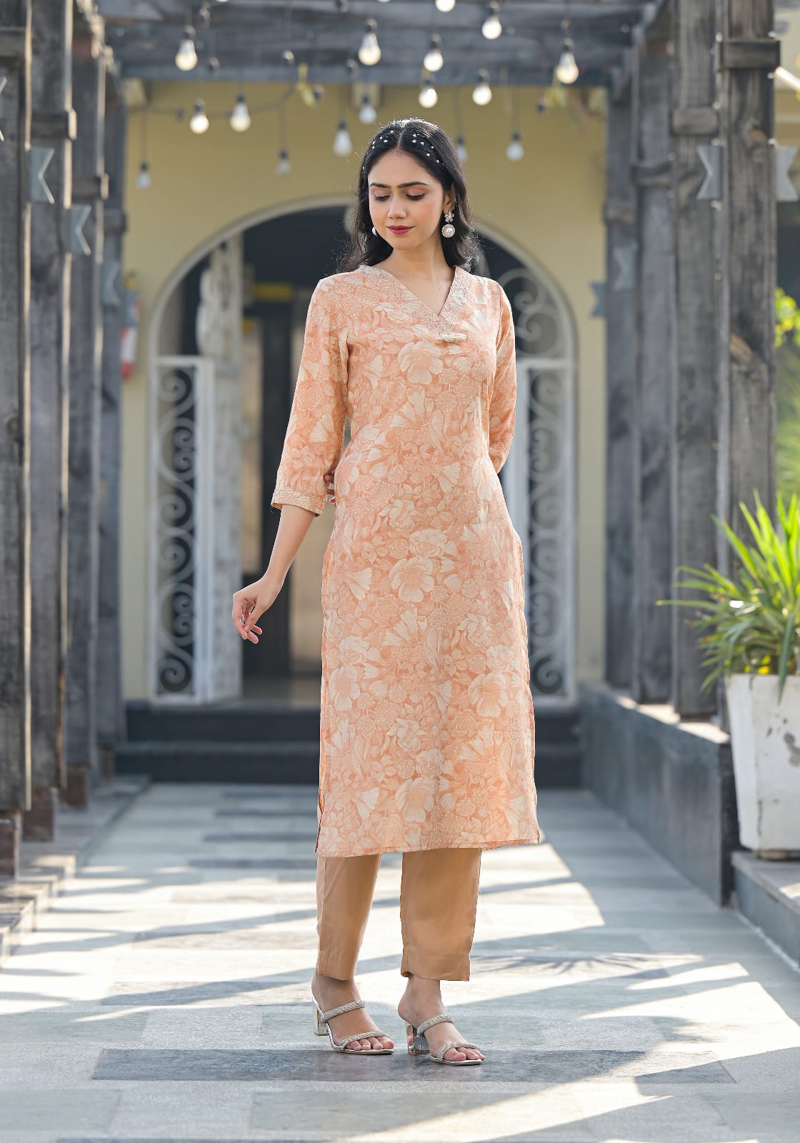 Floral Printed Straight Kurta Pant Set