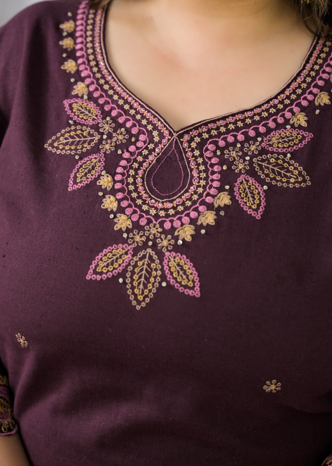 Embroidered Cotton Flex Sweetheart Neck Kurta & Pant Set