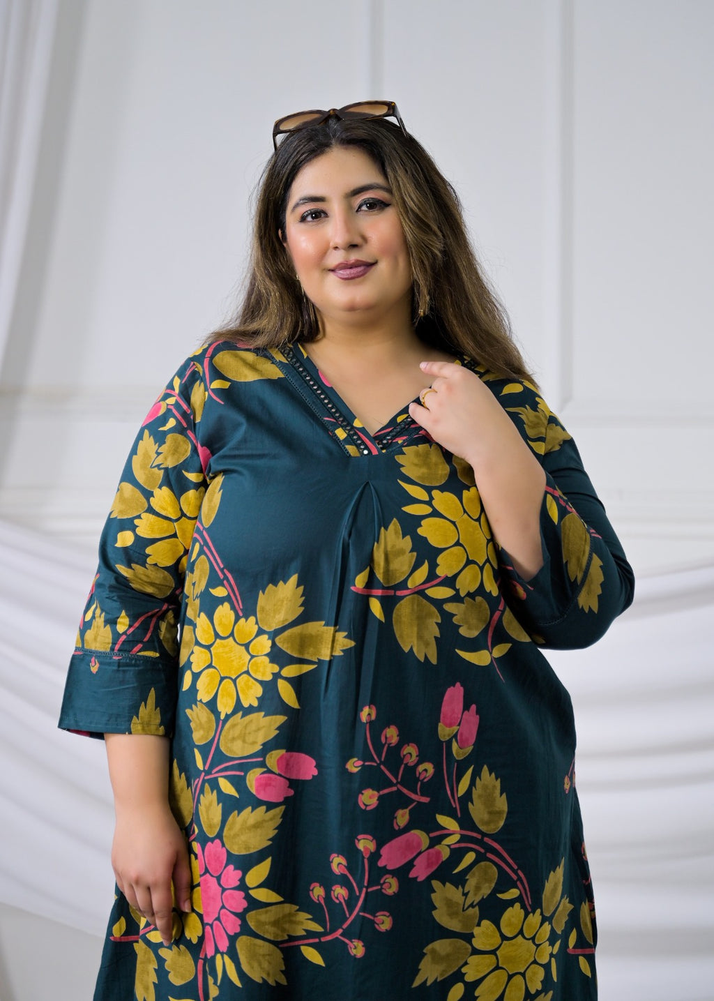 2-Piece Floral Printed High-Low Kurta and Pant Set with Pockets