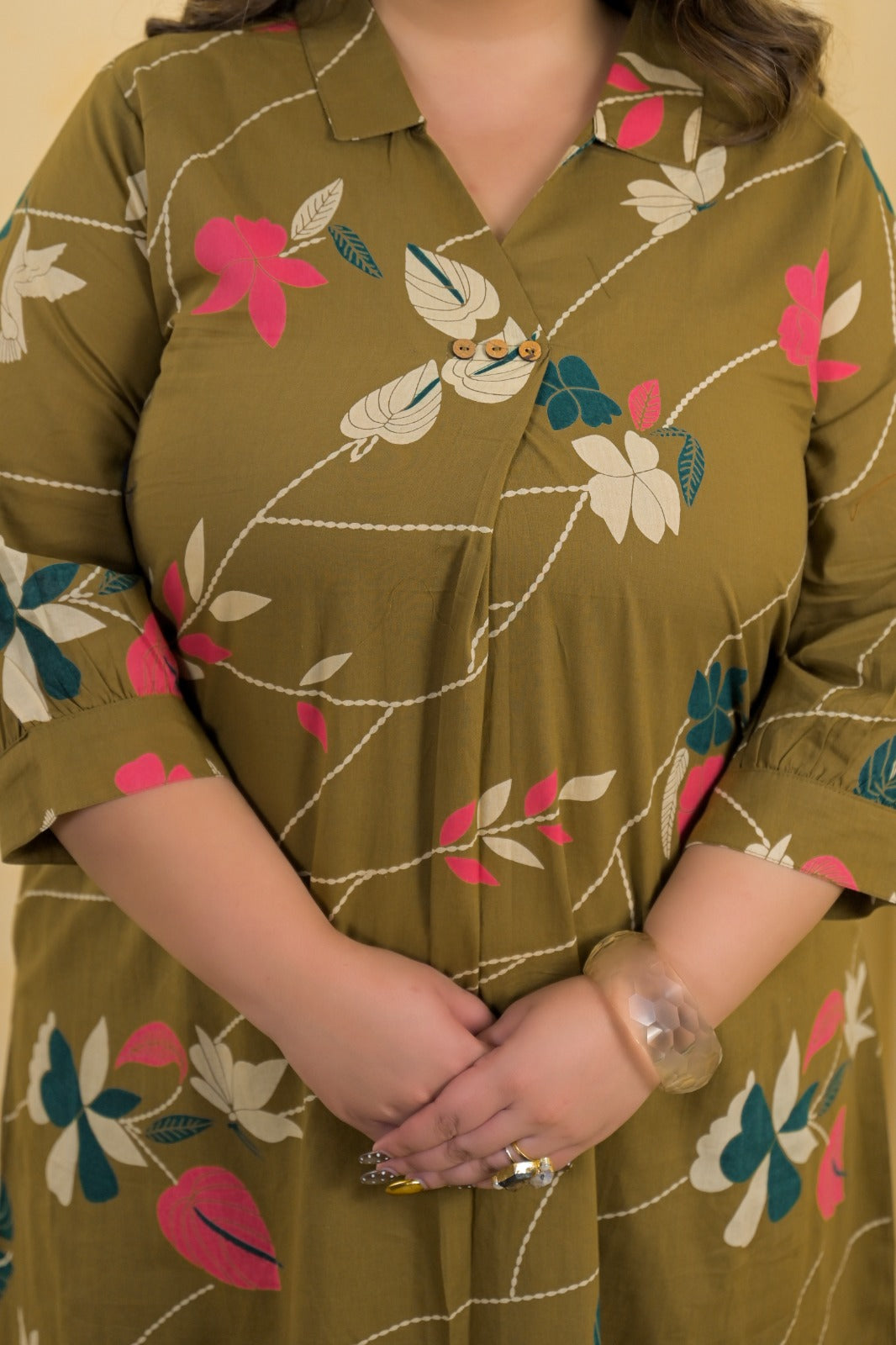 2-Piece Floral Vine Printed Collared High-Low Kurta Set